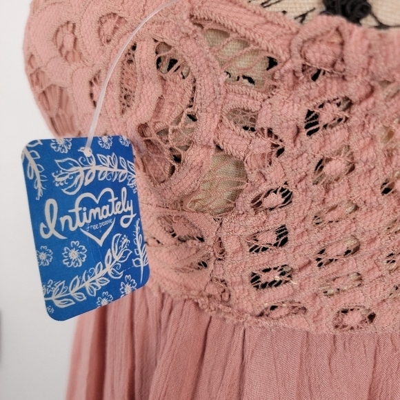 Free People Adella Lace Slip Mini Dress Rose V Neck NEW - Picture 10 of 16